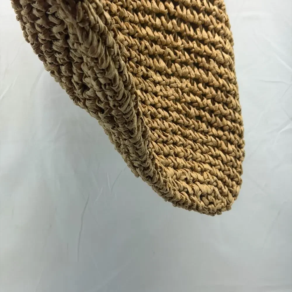 NWOT Elegant Woven beach bohemian Tote Bag with dark Brown Straps